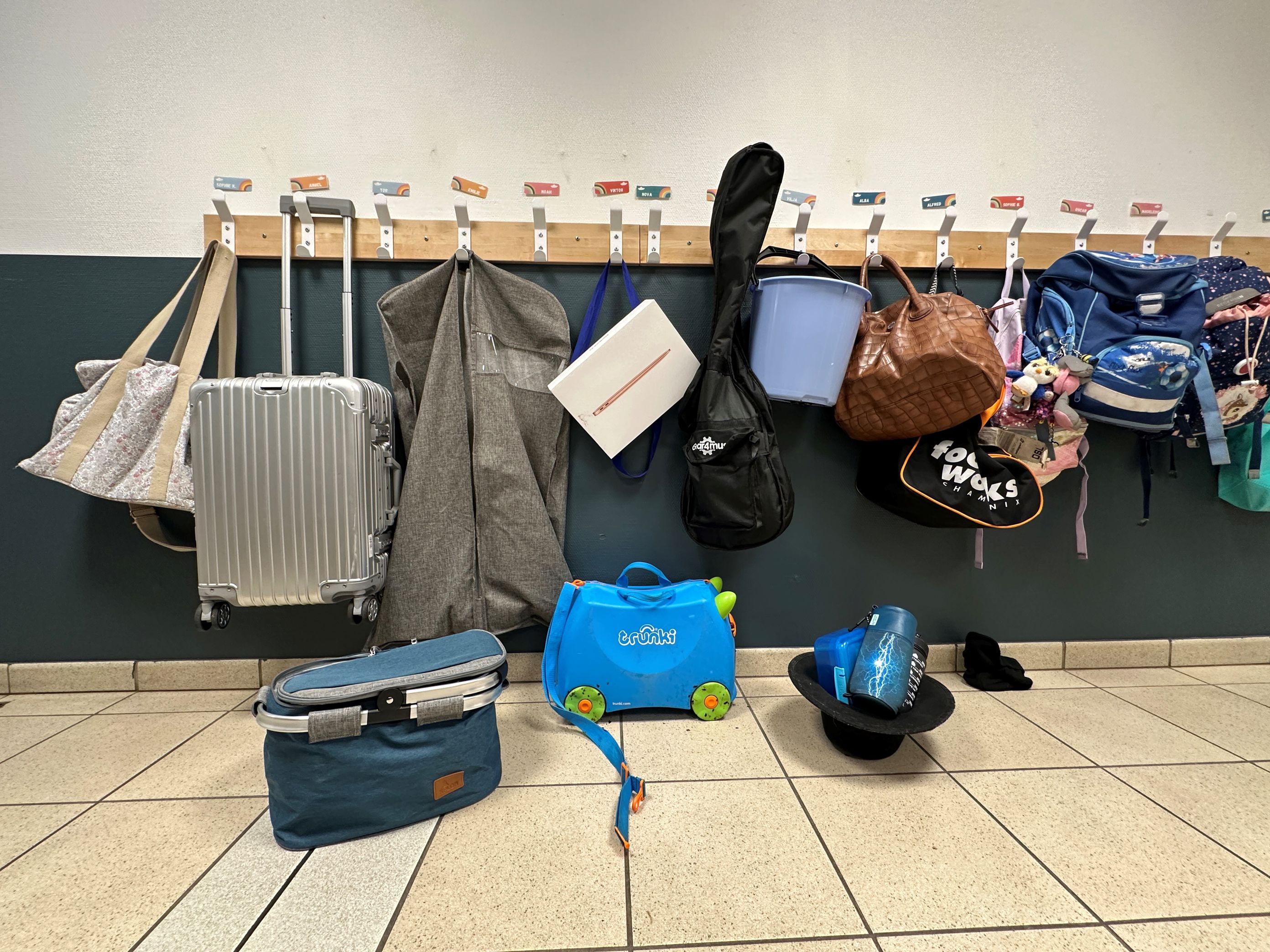 Foto: Ida Elisabeth Hardal Ulike gjenstander i en gang